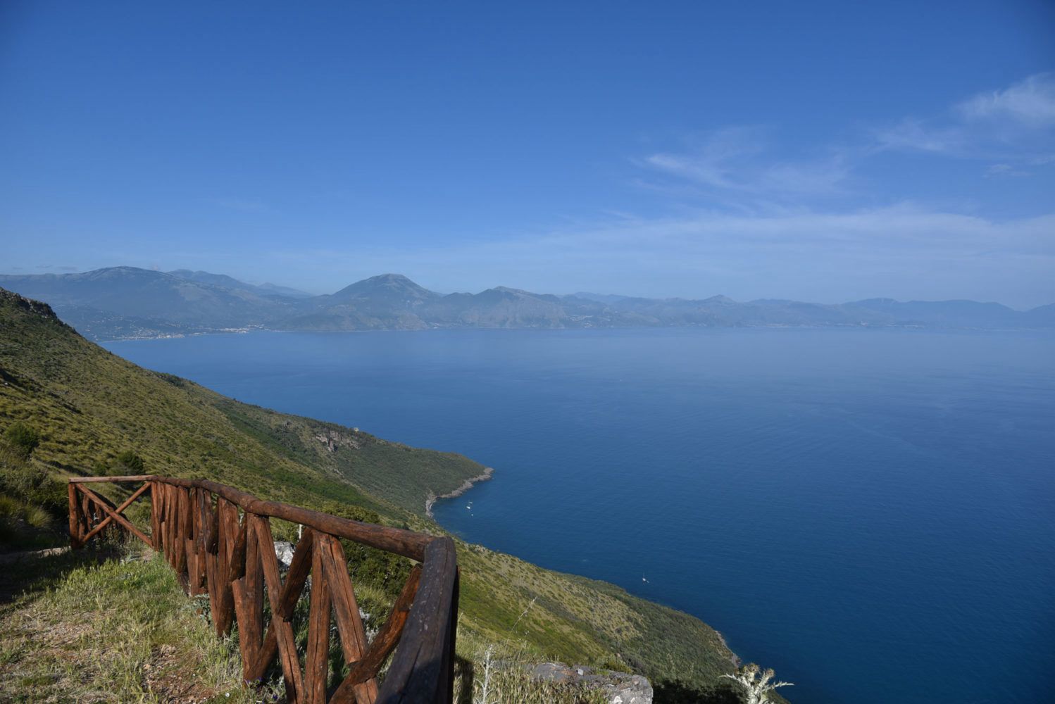 Panoramica di Calabria e Sicilia dal balcone di Ciolandrea
