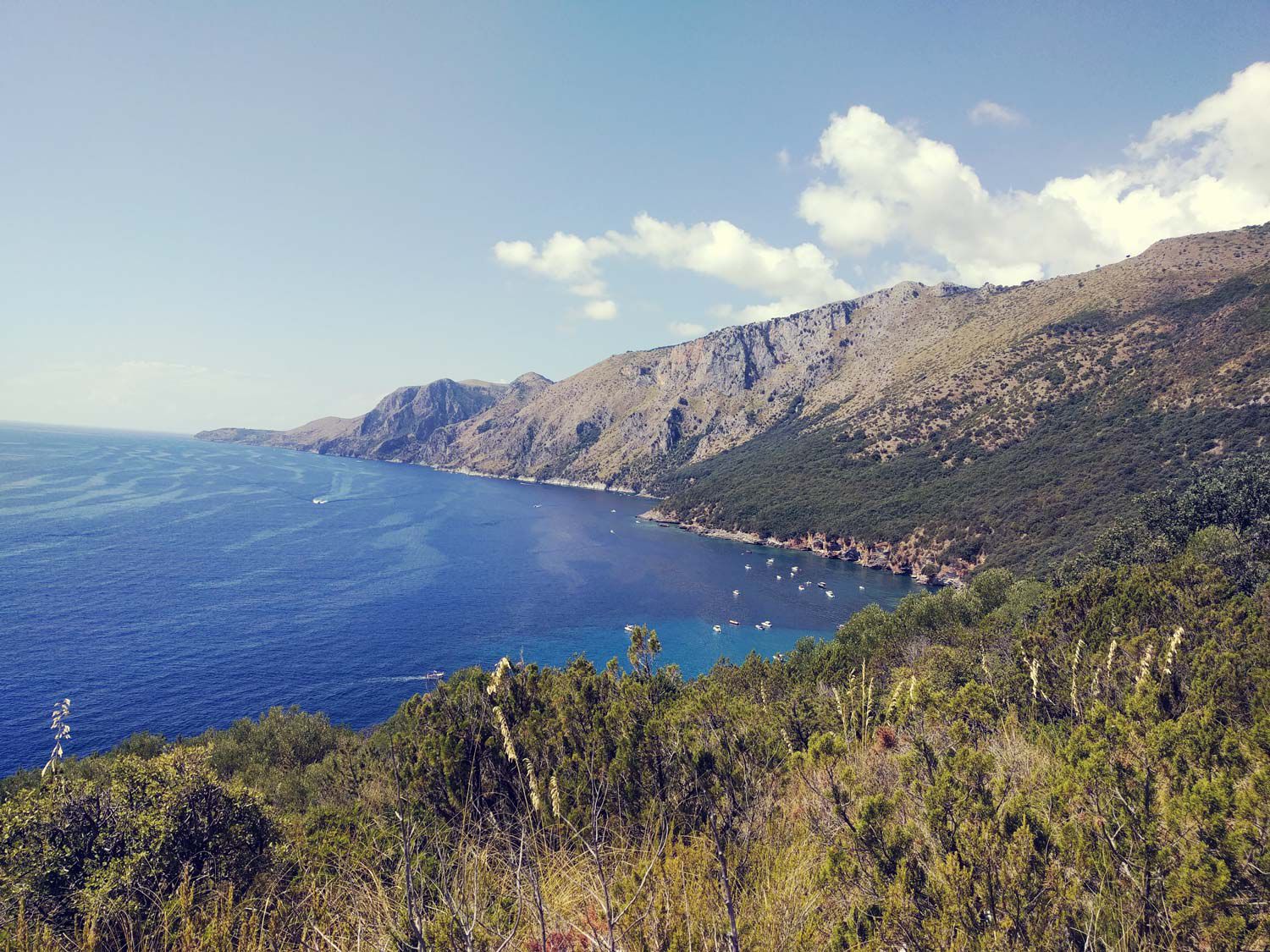 Percorso naturalistico che porta alla Spiaggia della Molara