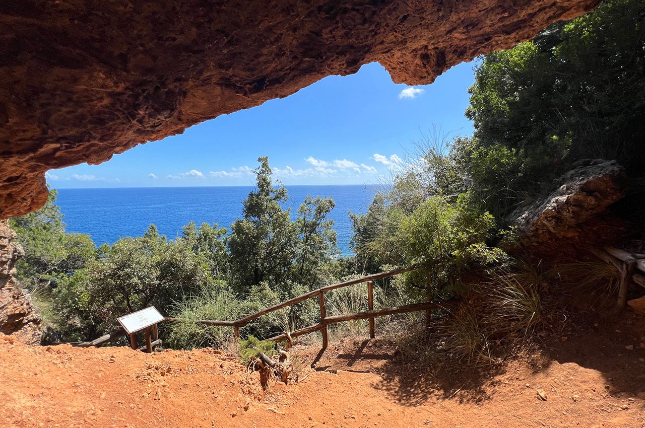 Ingresso della Grotta dell'Acqua nel Cilento